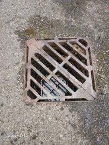 Gulley grate put back in place.